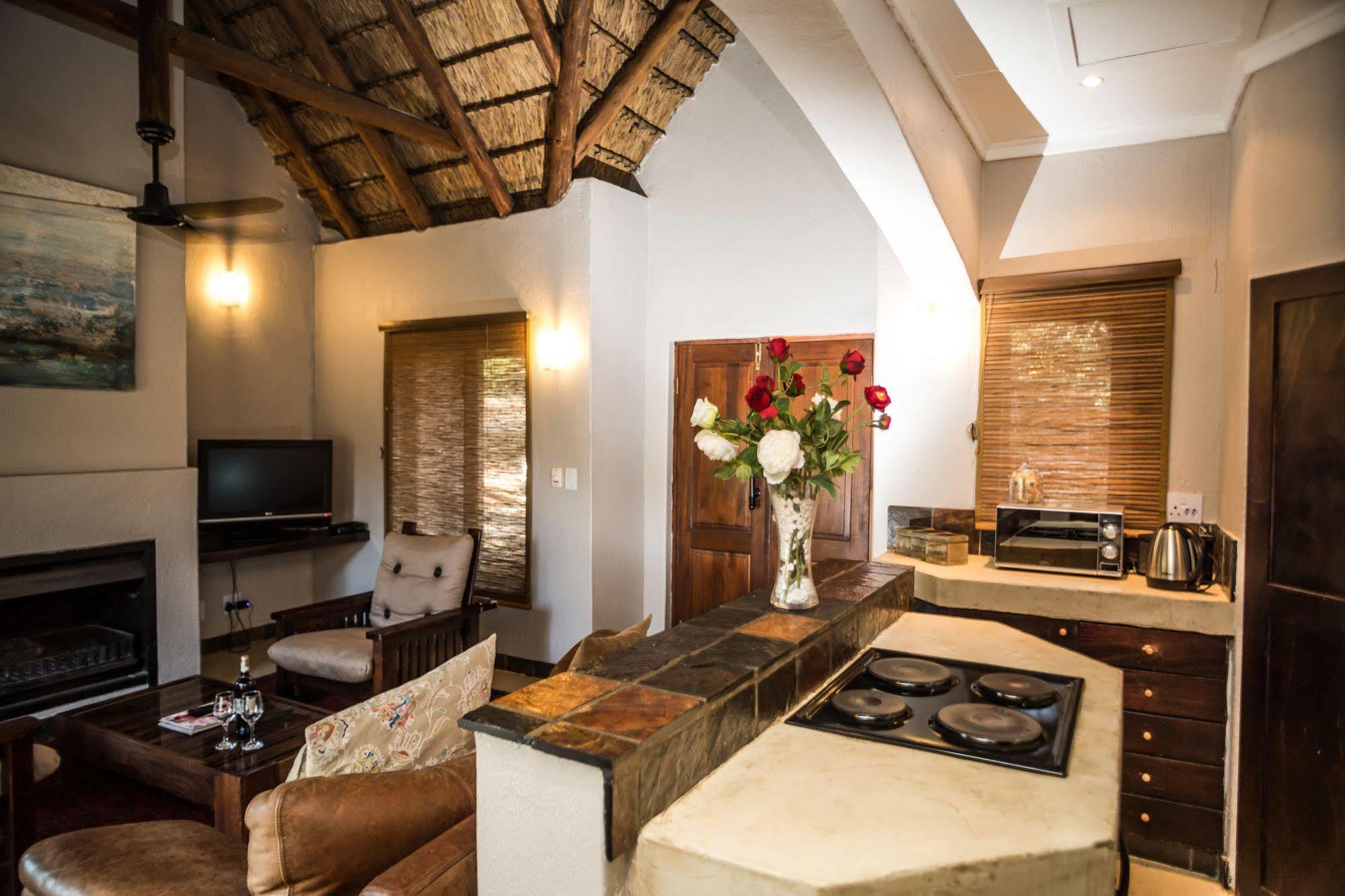 Hoedspruit Raptors Lodge N16 Екстериор снимка
